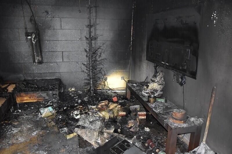 O podobné vánoční zátiší určitě nikdo nestojí, archivní foto HZS LK